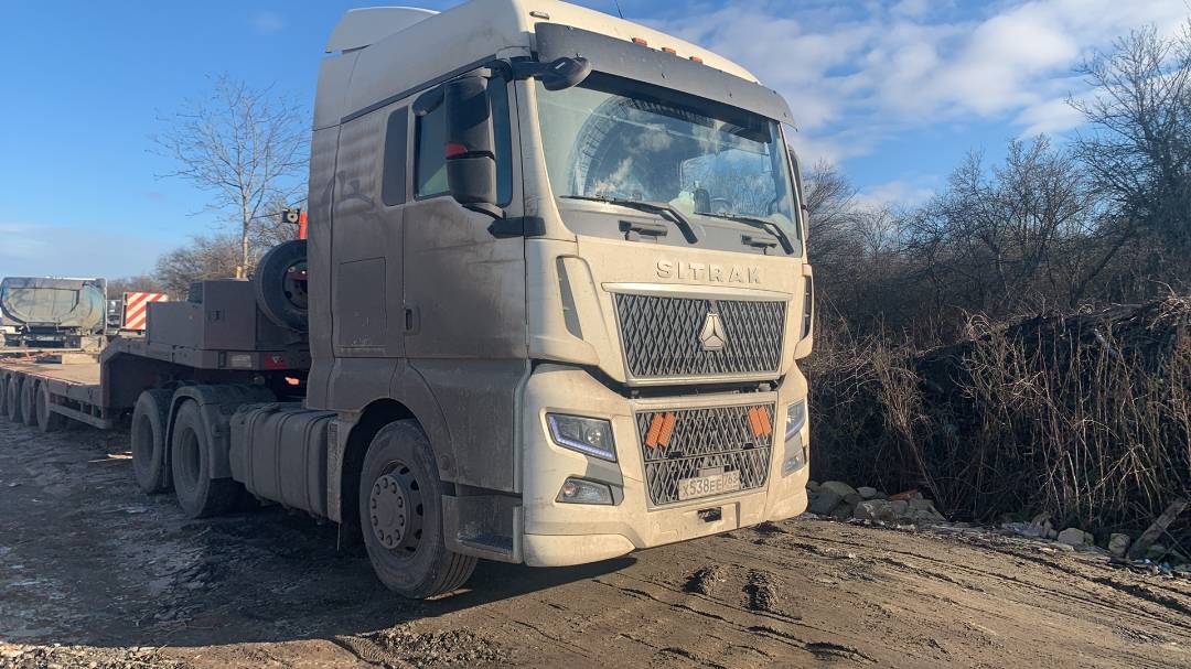 Sitrak С7Н MAX 6×4 ZZ4256V364HE,  175 671 км, 2024 года в лизинг