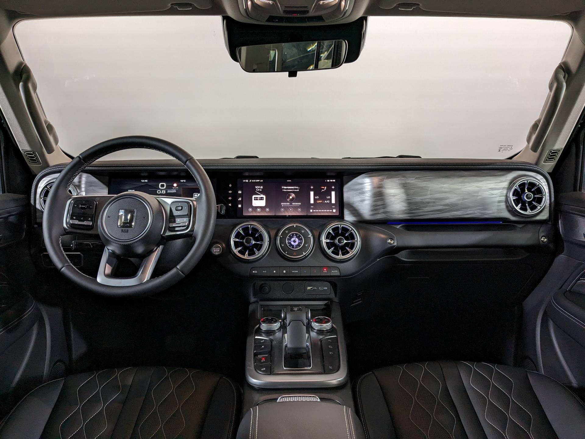 Tank 300 Adventure 2.0 8AT 4WD