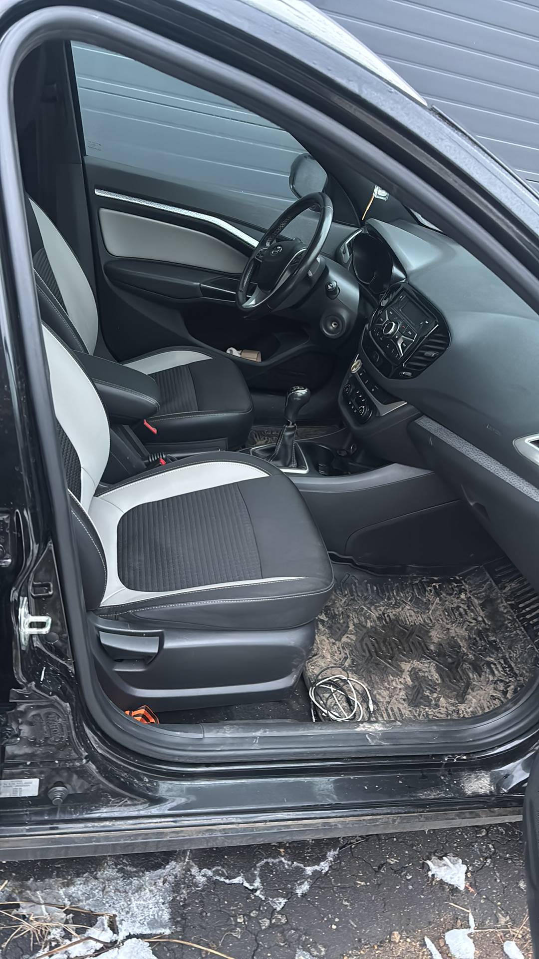 Lada Vesta SW Cross,  216 300 км, 2022 года в лизинг