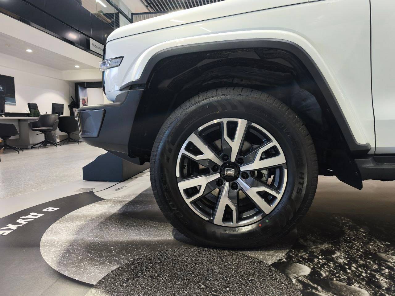 Tank 300 City Premium 2.0 8AT 4WD