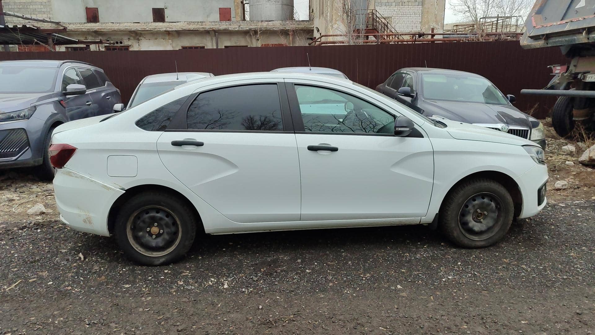 Lada Vesta седан,  50 000 км, 2023 года в лизинг