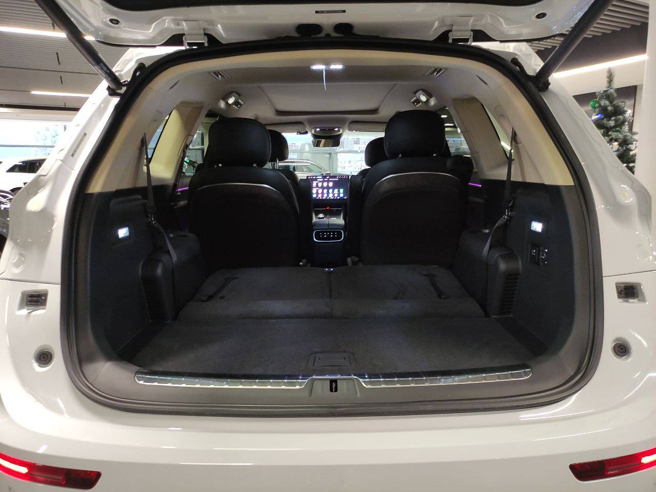 AITO M7 Luxury 4WD 6seats