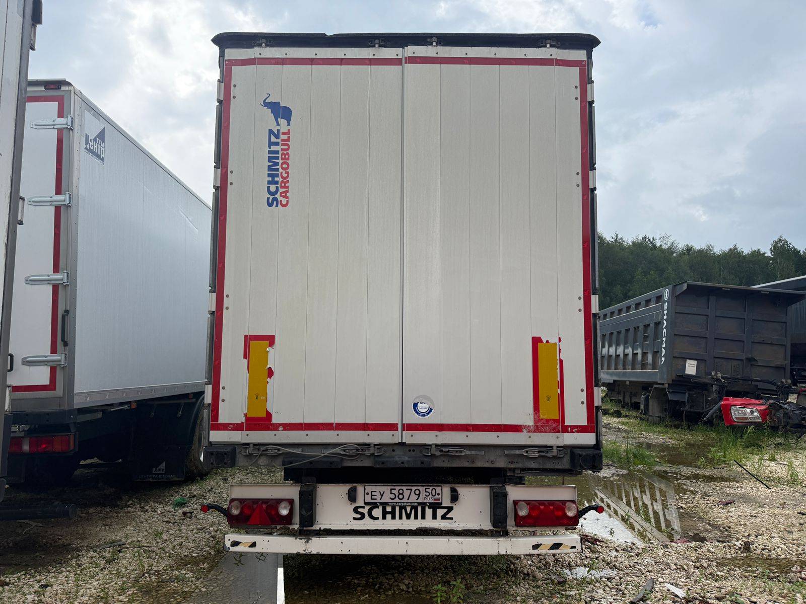 SCHMITZ Шторный 9084, 2017 года в лизинг