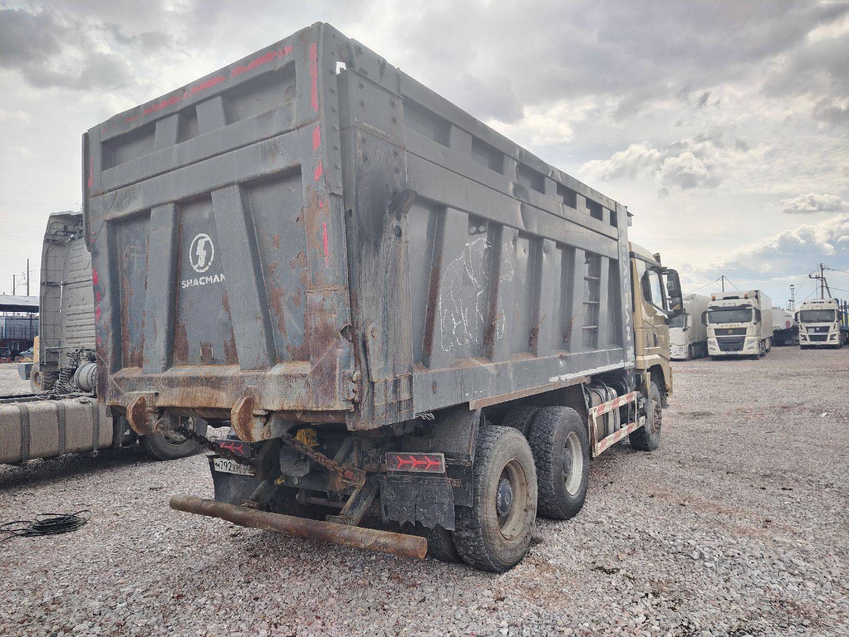 Shacman SX32586V384,  112 119 км, 2023 года