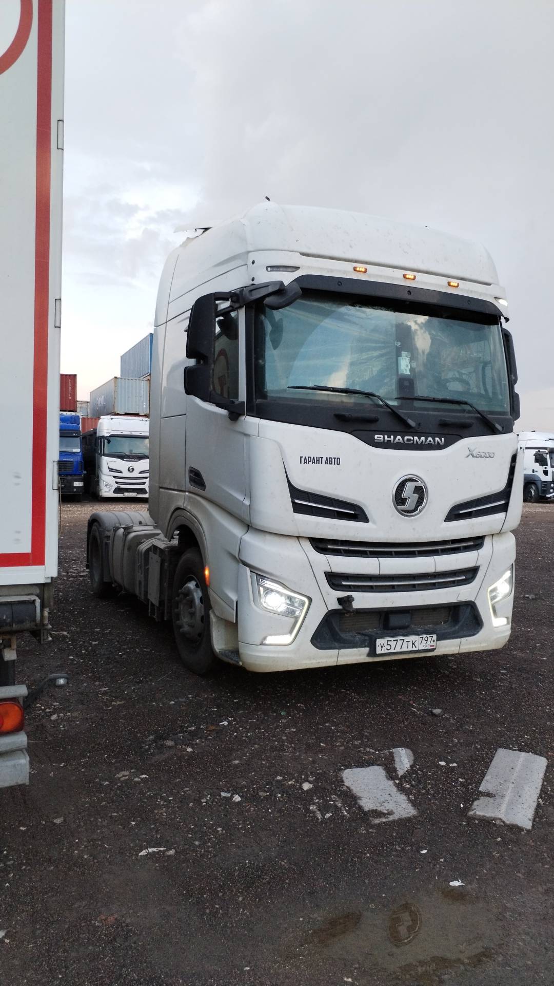 Shacman SX4188YY381,  149 735 км, 2024 года в лизинг