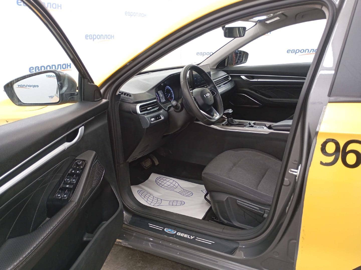 Geely Emgrand,  185 276 км, 2023 года в лизинг