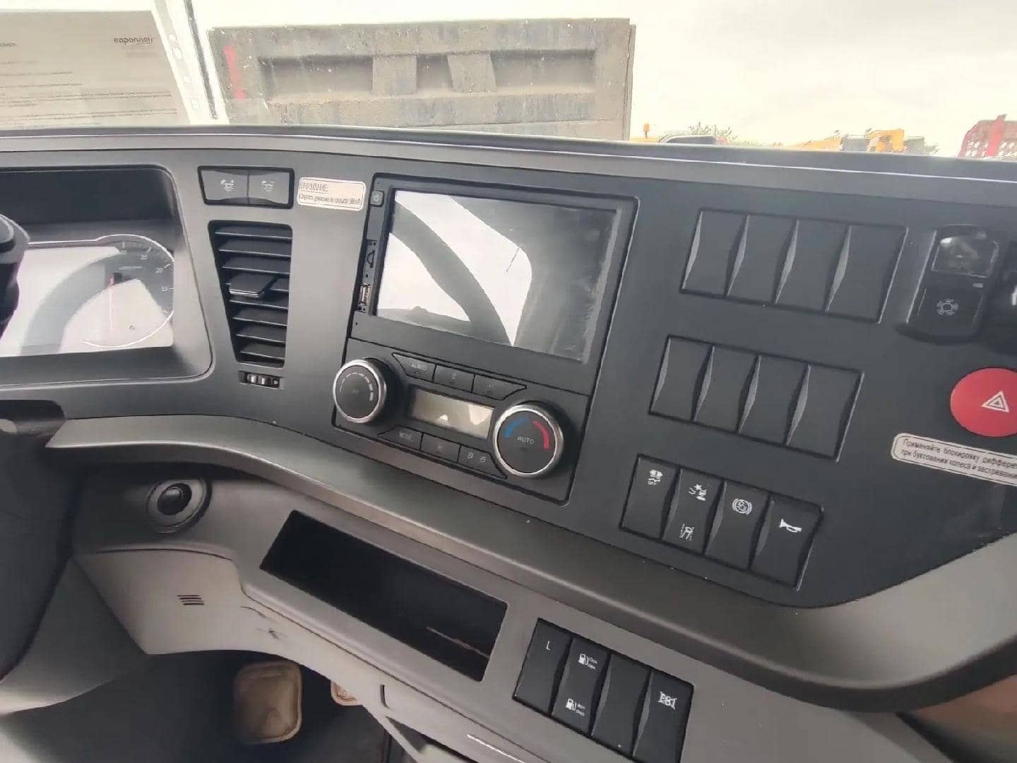DongFeng GX DFH4180 4x2, 2023 года в лизинг