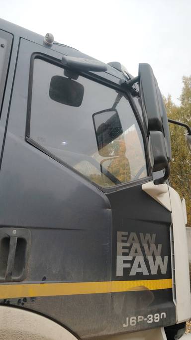 FAW CA3310P66K24T4E5 8х4