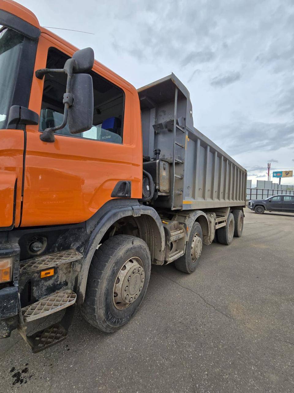 SCANIA P 400 CB8x4EHZ (L)