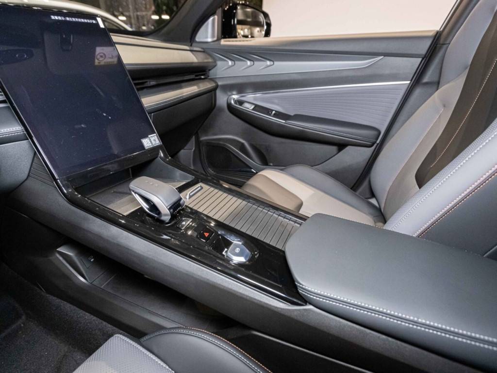 Geely Cityray Флагман Спорт 1.5Т АТ