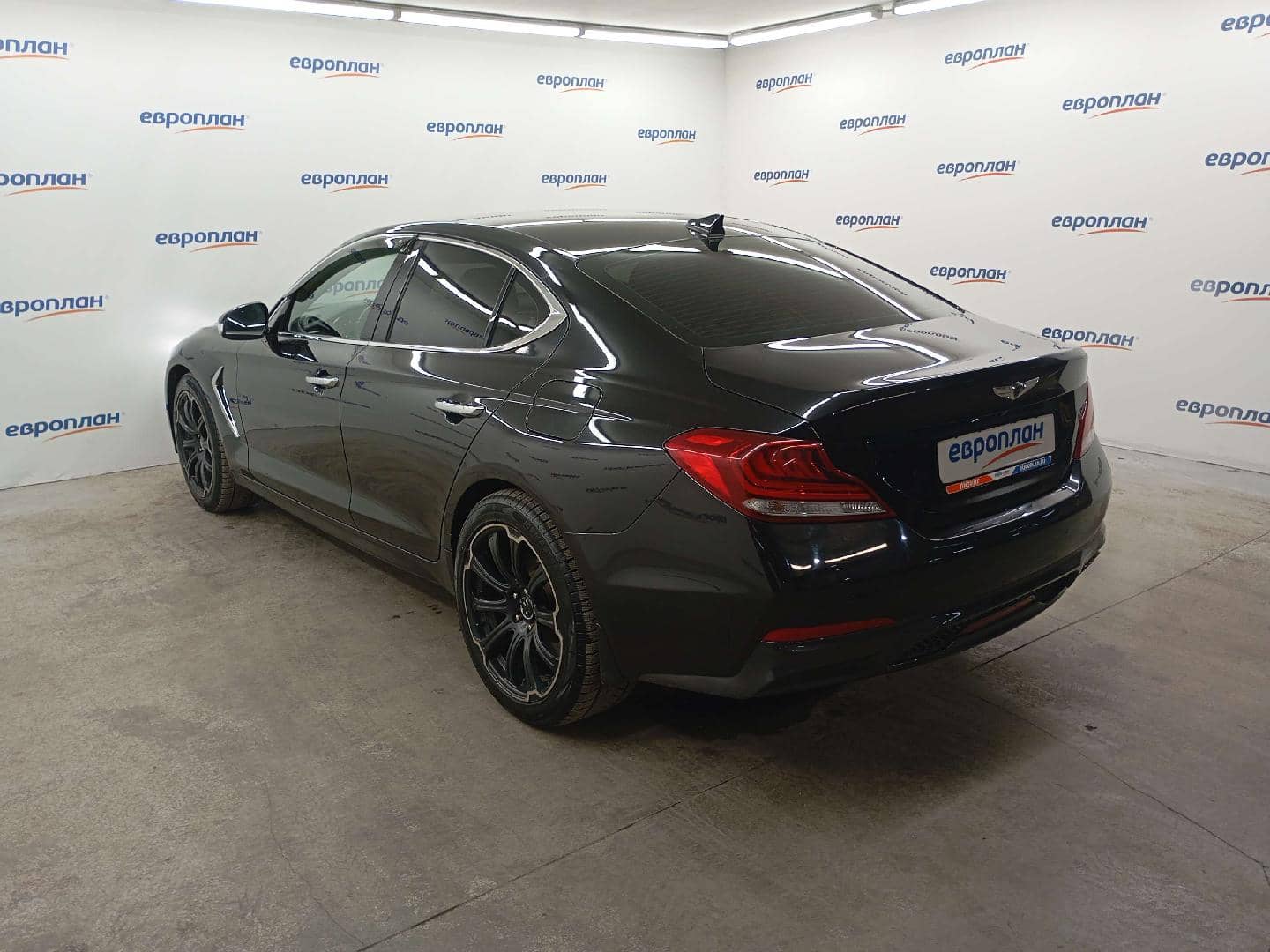 Genesis G70,  196 831 км, 2018 года в лизинг