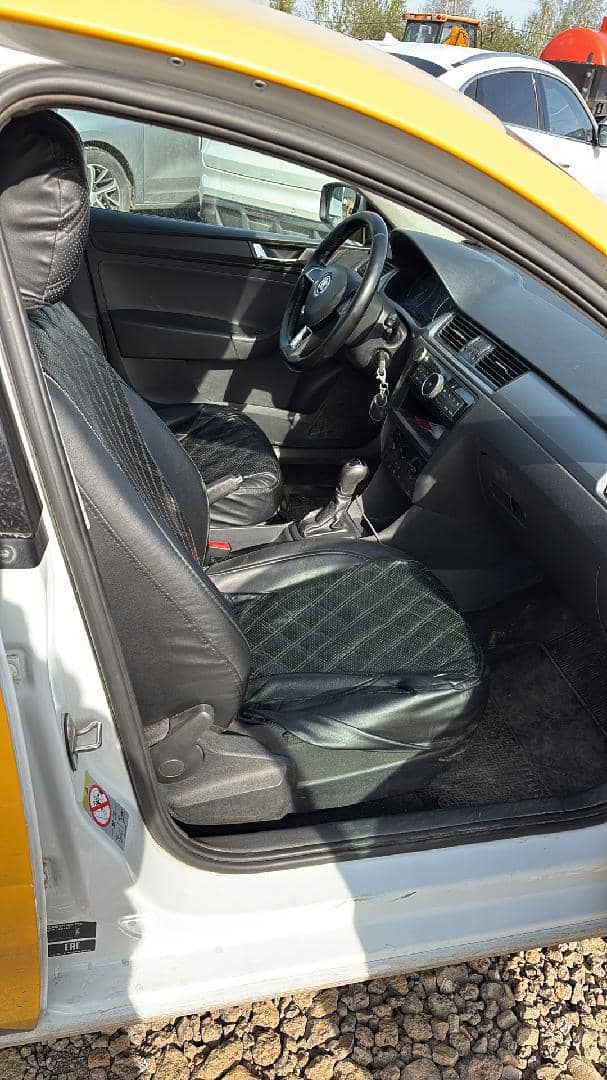 Skoda Rapid,  340 472 км, 2019 года