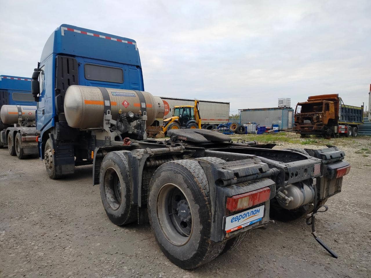 HONGYAN CQ4187HD12381T LNG,  7 183 км, 2023 года в лизинг