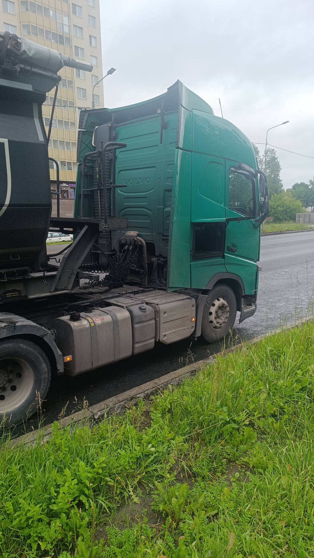 Volvo FH 460 4x2 (FH Globetrotter),  640 618 км, 2020 года в лизинг