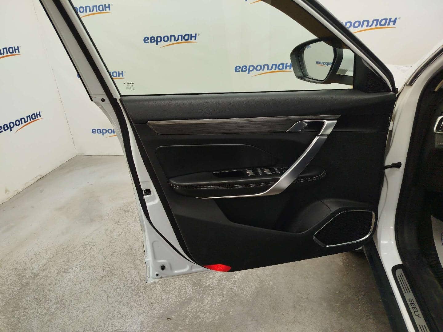 Geely Atlas Pro,  287 931 км, 2022 года в лизинг