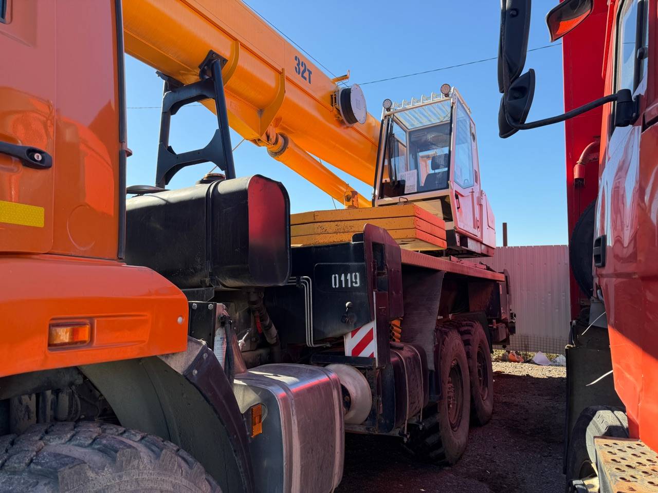 Ивановец КС-55717К-3T КАМАЗ-43118 (6x6) г/п 32т. вылет 29(38)м,  1 400 км, 2023 года в лизинг