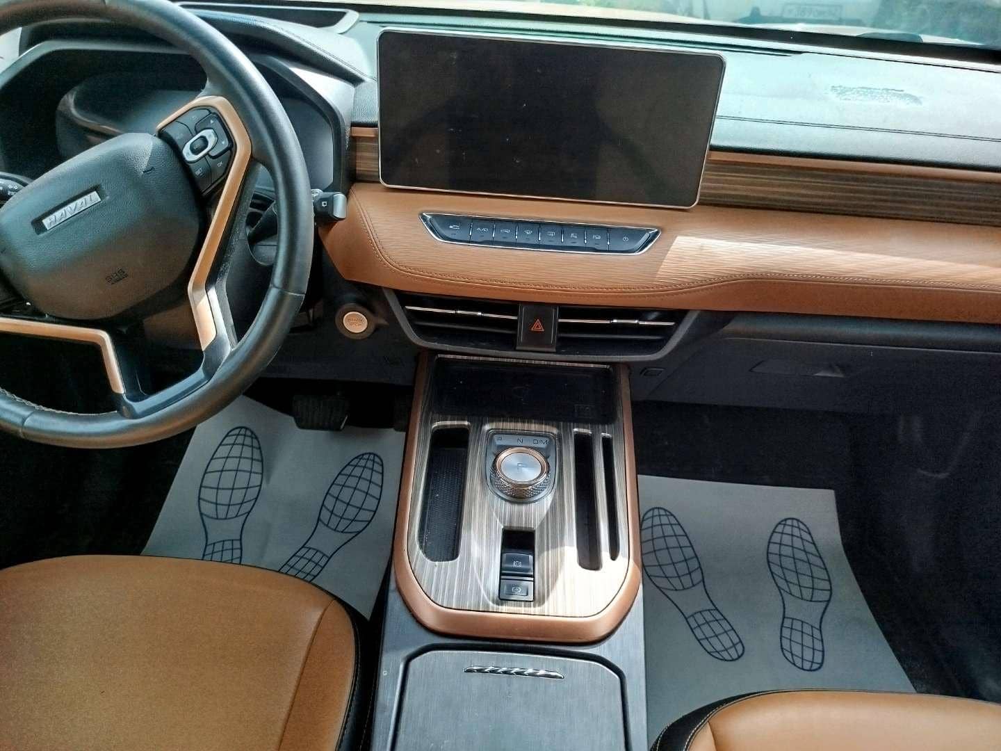 Haval Jolion,  214 909 км, 2023 года в лизинг