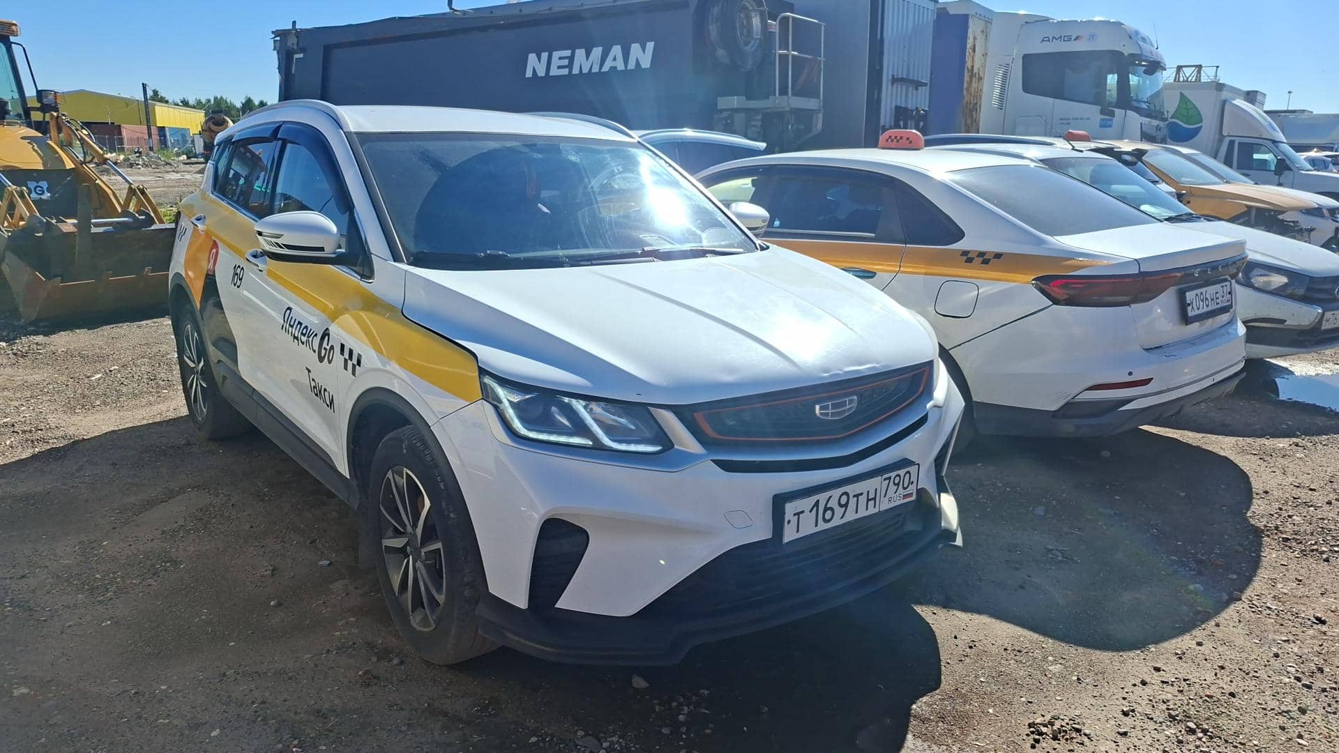Geely Coolray,  256 299 км, 2023 года в лизинг