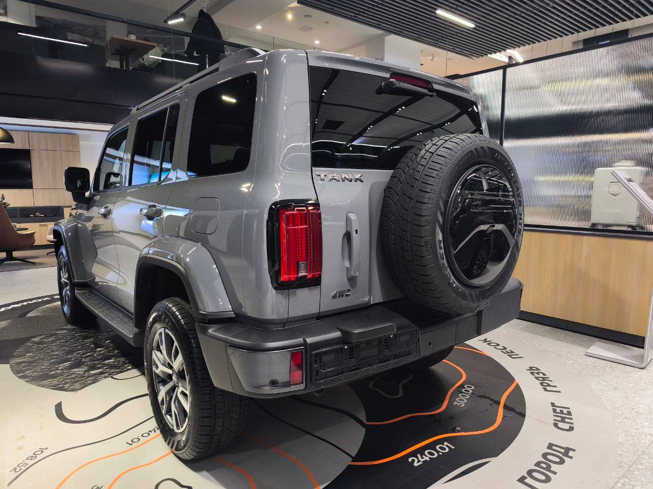 Tank 300 City Premium 2.0 8AT 4WD