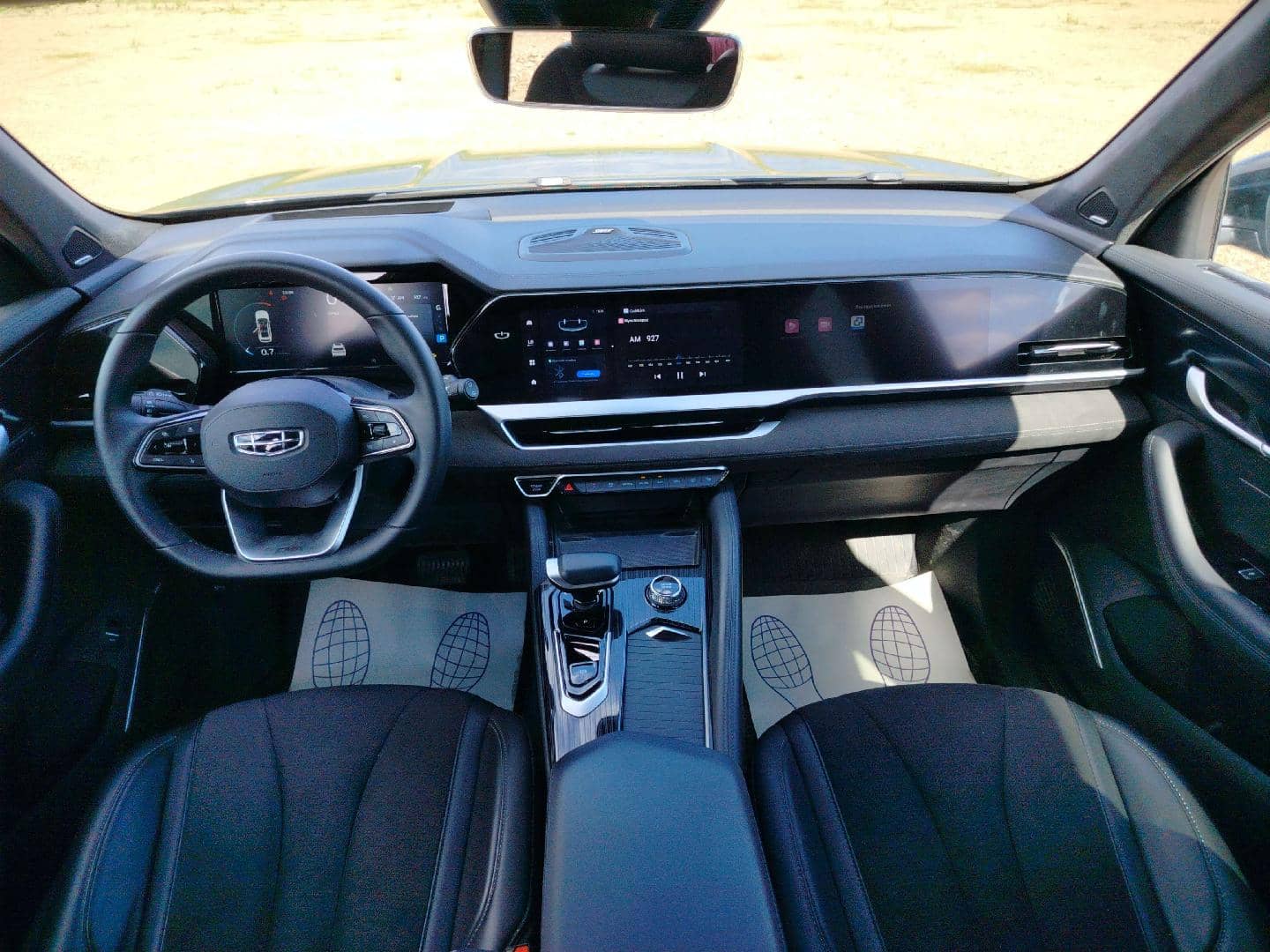 Geely Monjaro,  31 911 км, 2024 года в лизинг