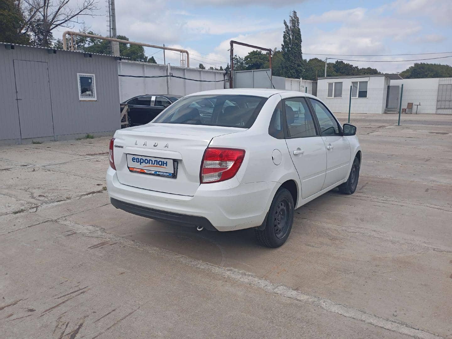 Lada Granta седан,  54 753 км, 2023 года в лизинг