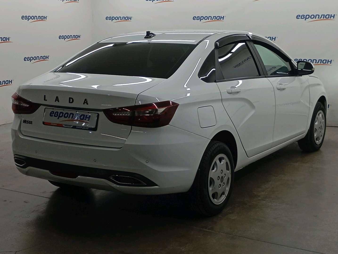 Lada Vesta седан,  30 062 км, 2024 года в лизинг