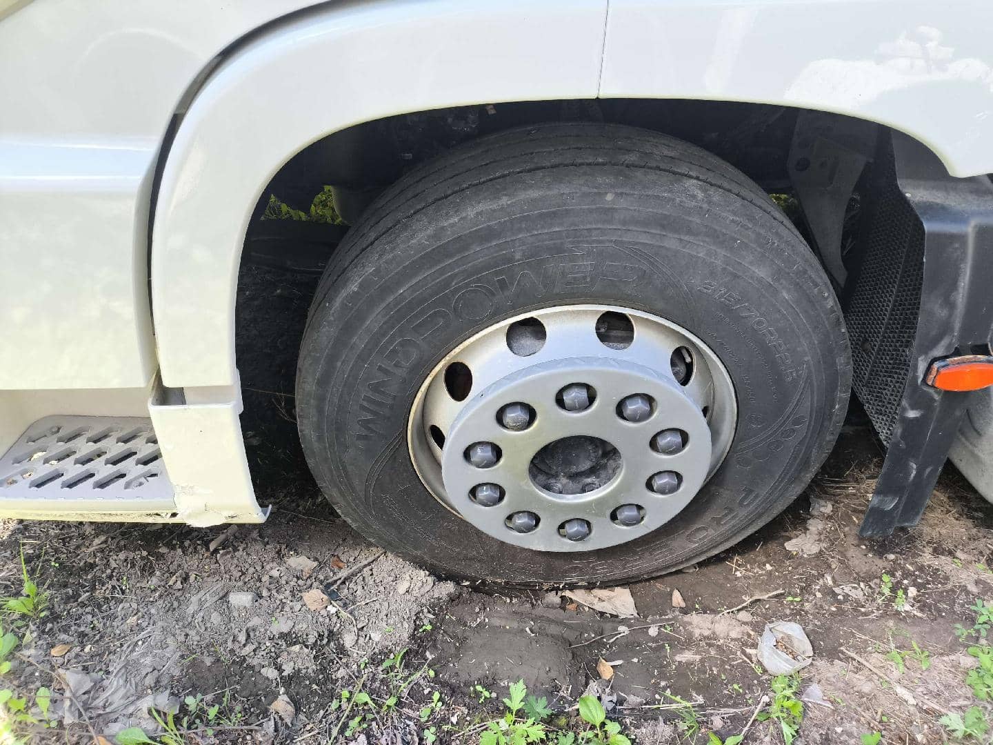 DongFeng GX DFH4180 4x2,  98 944 км, 2024 года в лизинг