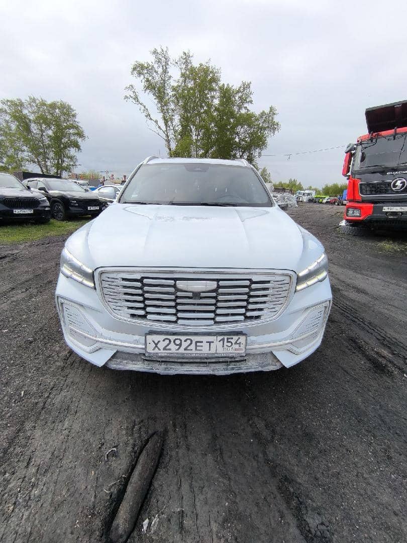 Geely Monjaro Hi-P (Xingyue L Hi-P),  54 394 км, 2022 года