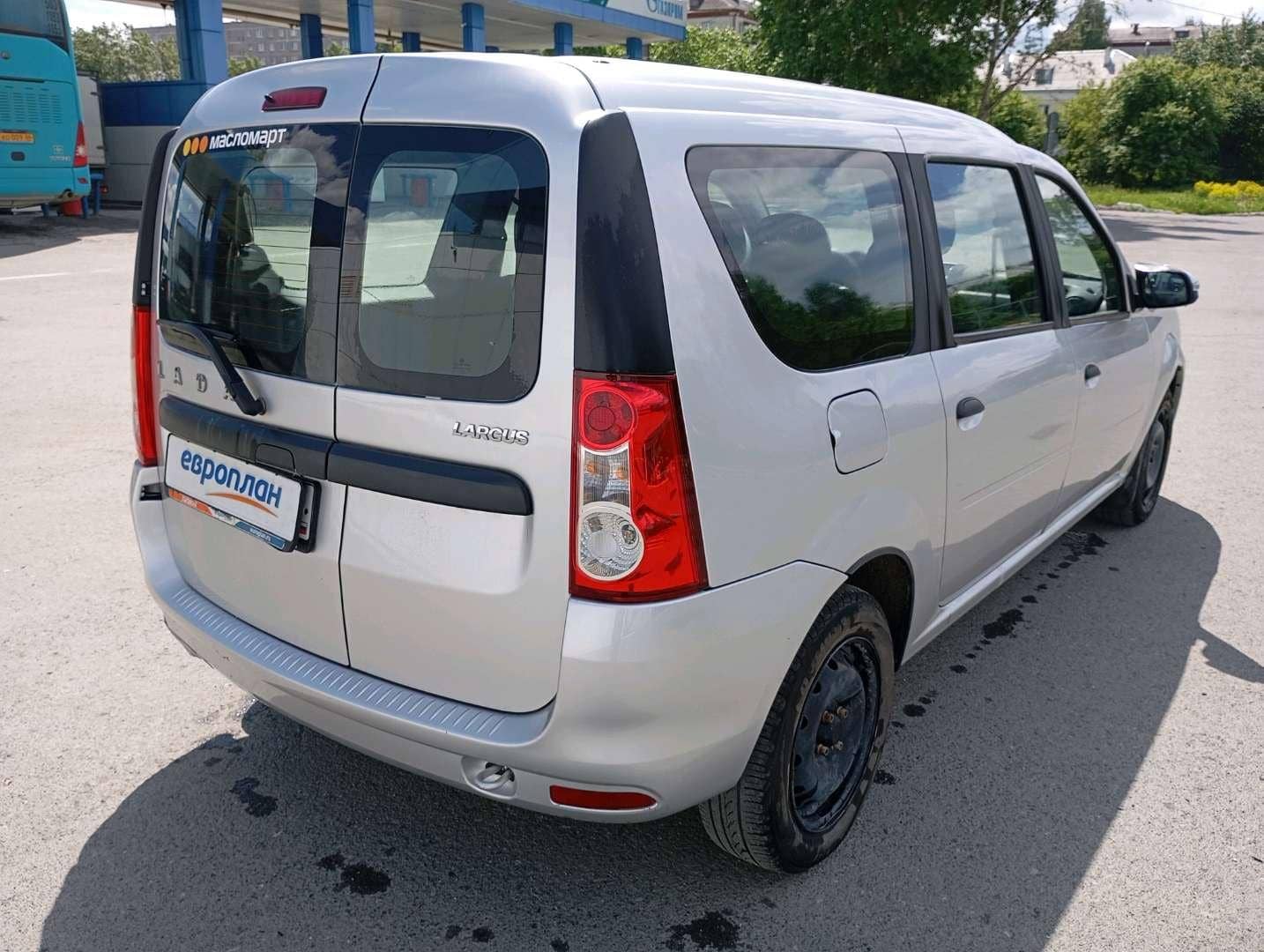 Lada Largus универсал,  43 342 км, 2024 года в лизинг