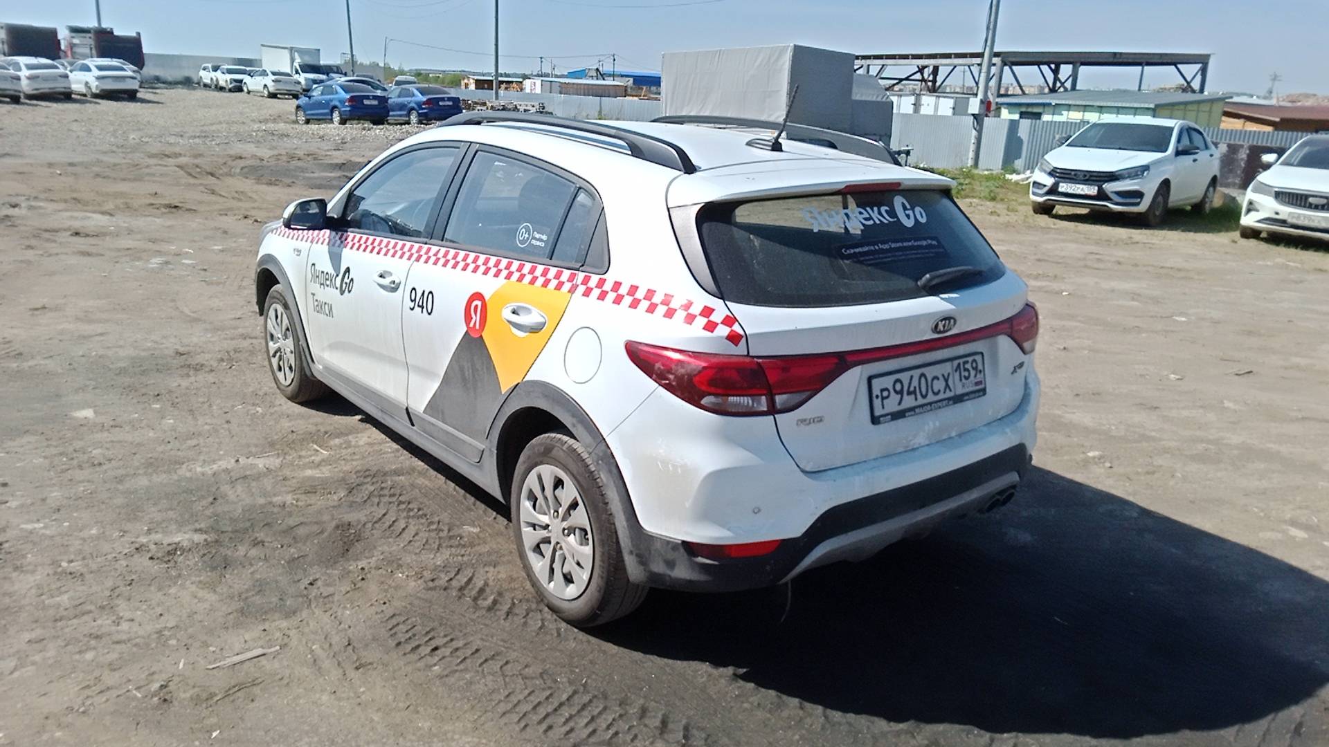 KIA Rio,  192 976 км, 2019 года