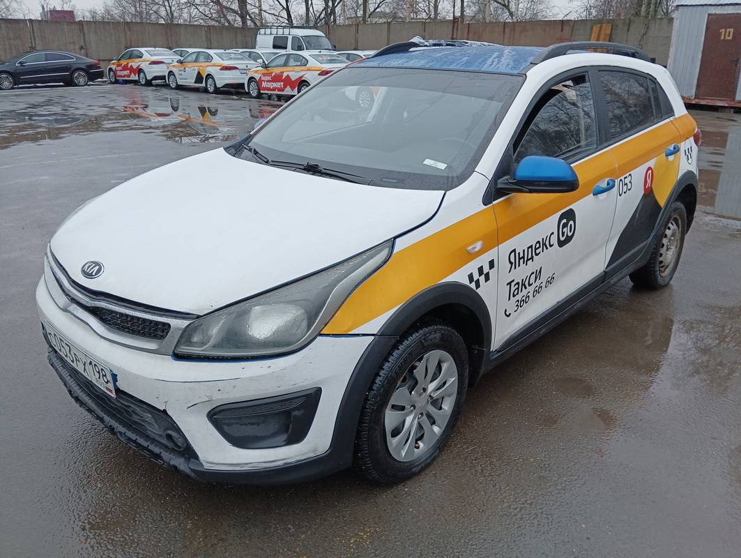 KIA Rio X-Line