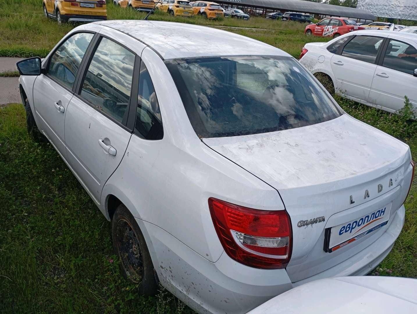 Lada Granta седан,  95 518 км, 2023 года в лизинг