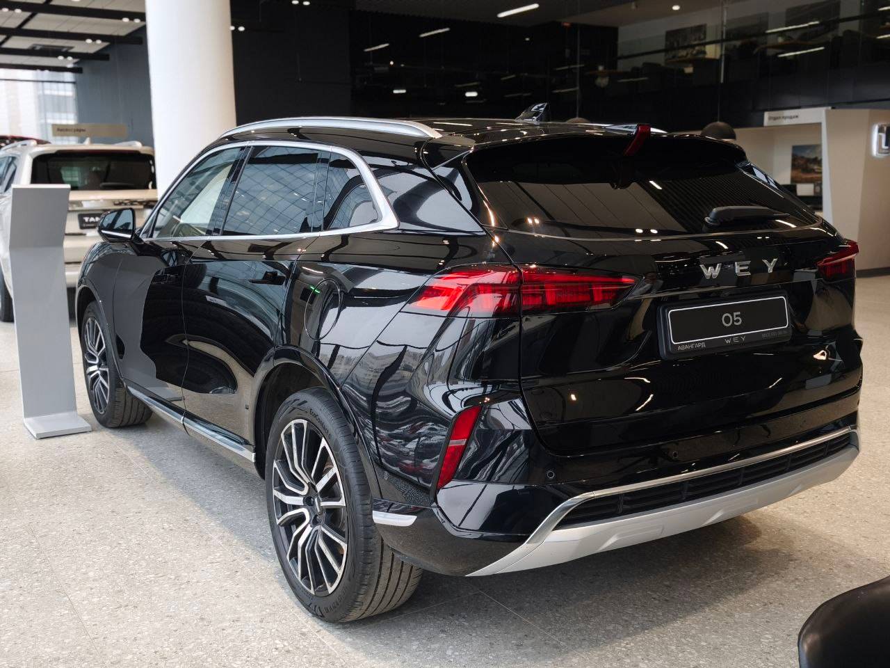 Wey 05 Премиум 2.0 гибрид АТ полный привод