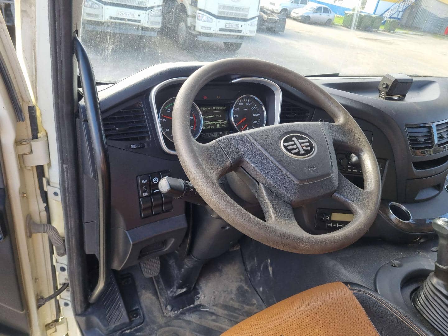 FAW CA3250P66K24L1TE5 6x6,  121 603 км, 2023 года в лизинг
