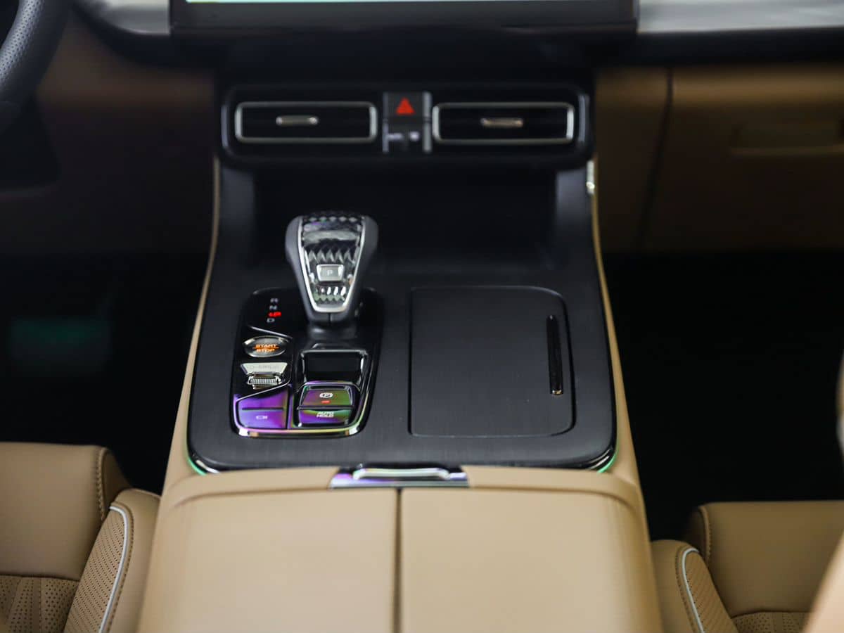 GAC GS8 ГТ 2.0 АТ полный привод (GT)