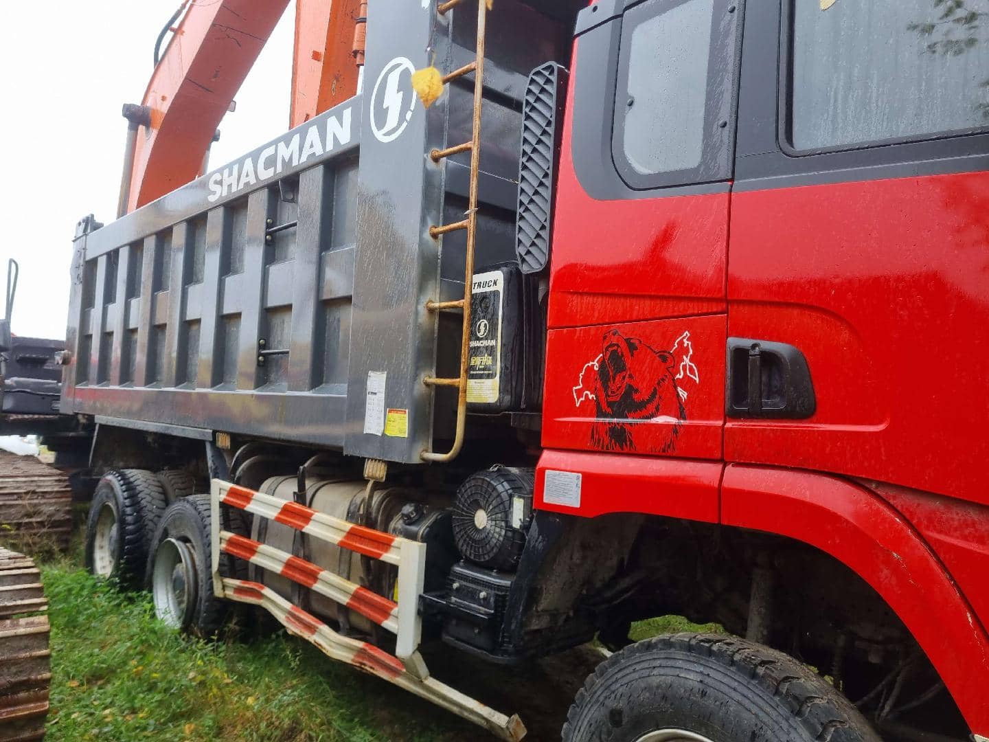 Shacman SX32586T385