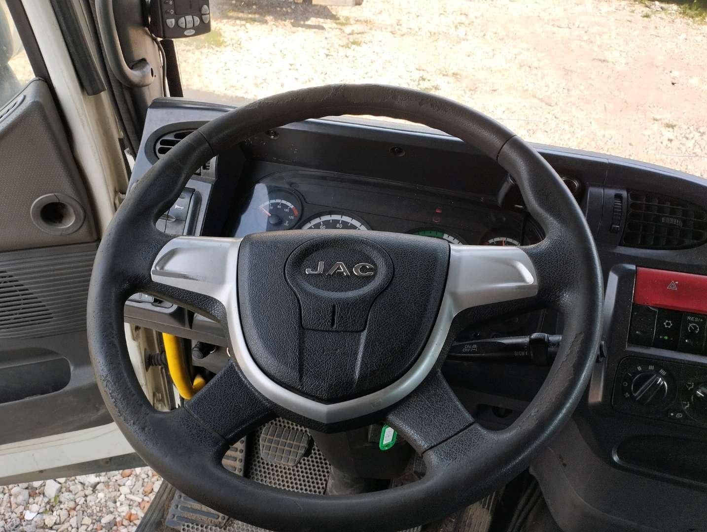 JAC N 200,  253 708 км, 2023 года в лизинг