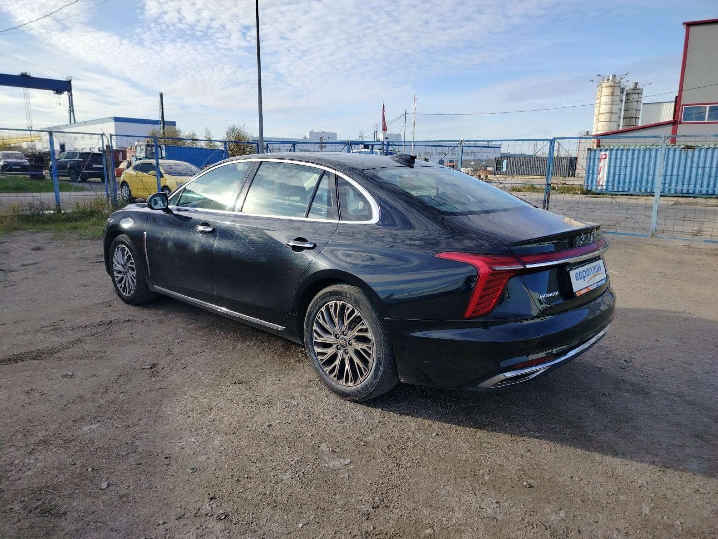 Hongqi H5,  139 970 км, 2024 года в лизинг