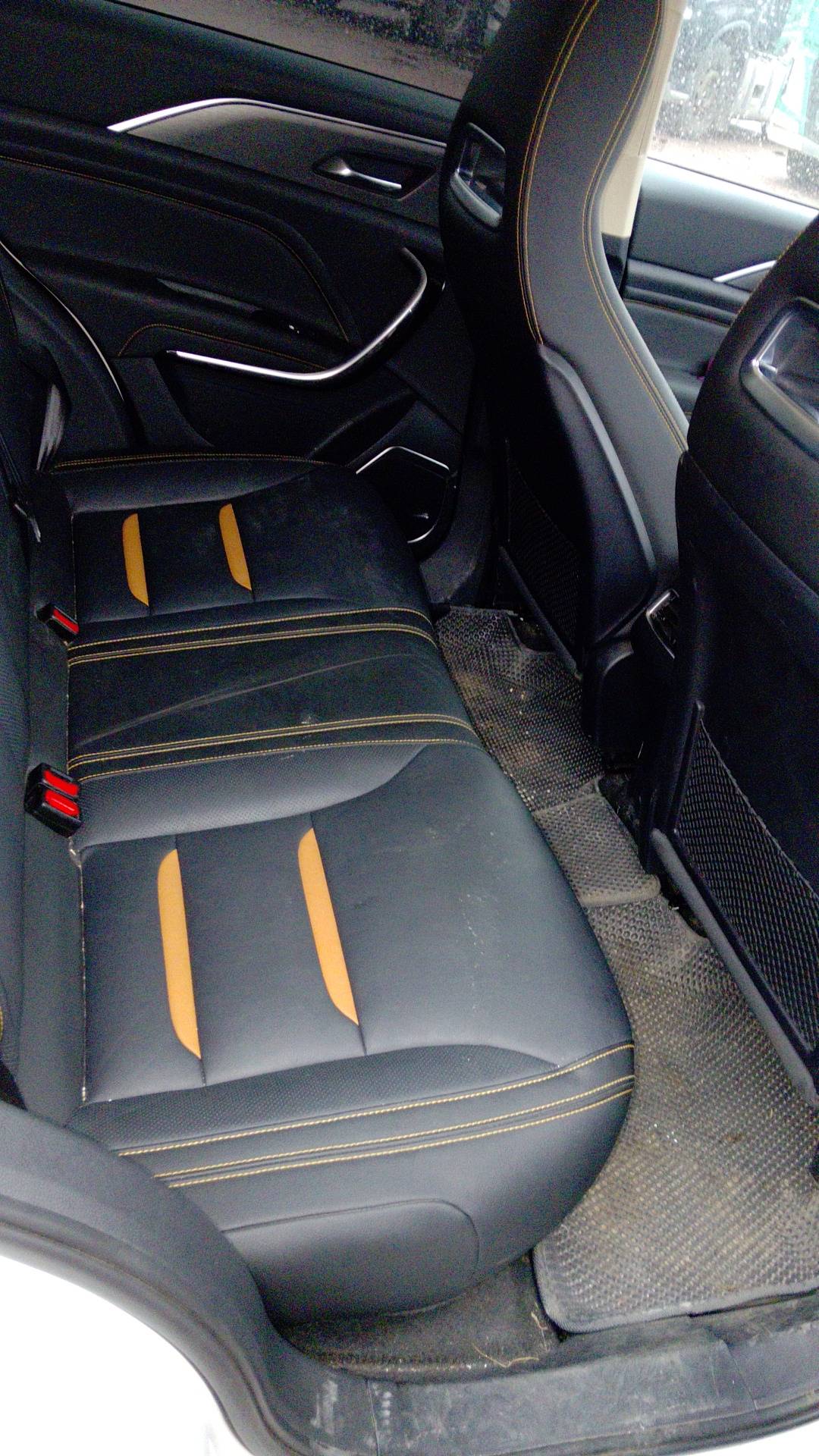 FAW Bestune T77,  25 576 км, 2023 года в лизинг