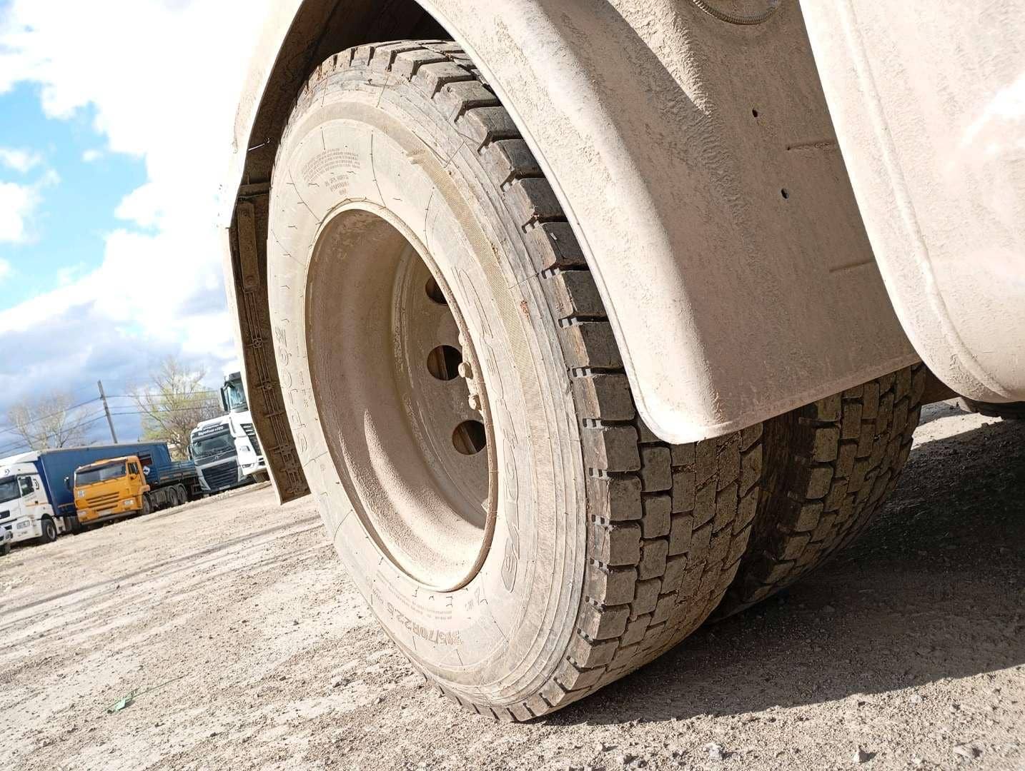 Sitrak C7H 4x2 ZZ4186V361HE,  304 216 км, 2022 года в лизинг