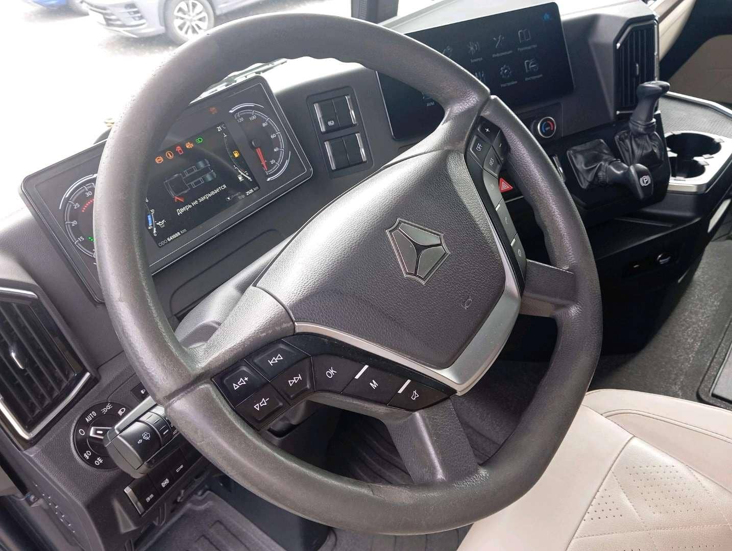 Sitrak C7H MAX ZZ4186V391HE,  641 888 км, 2023 года в лизинг