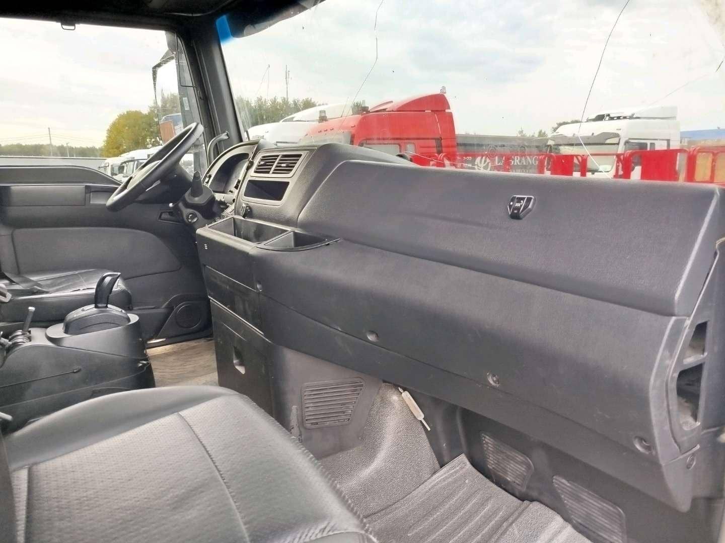 Sitrak C7H 4x2 ZZ4186V361HE,  644 405 км, 2023 года в лизинг
