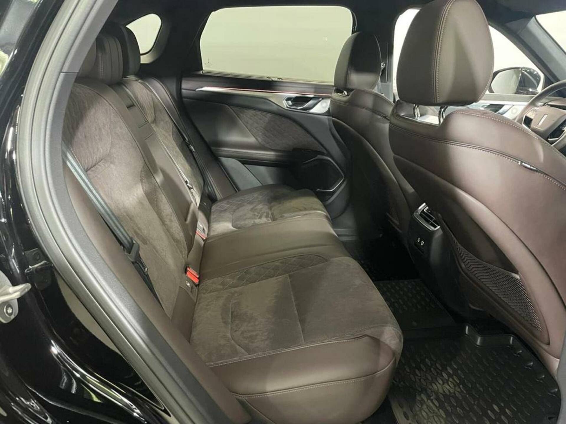 Wey Coffee 01 Premium 2.0 PHEV DHT 4WD