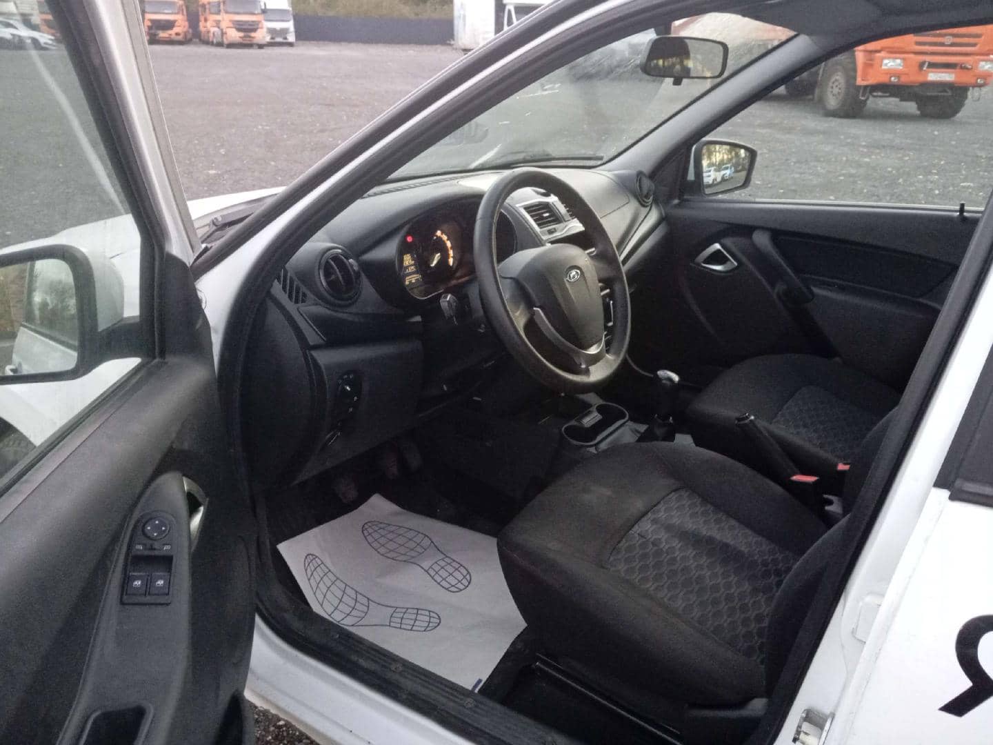 Lada Granta седан,  223 873 км, 2023 года в лизинг