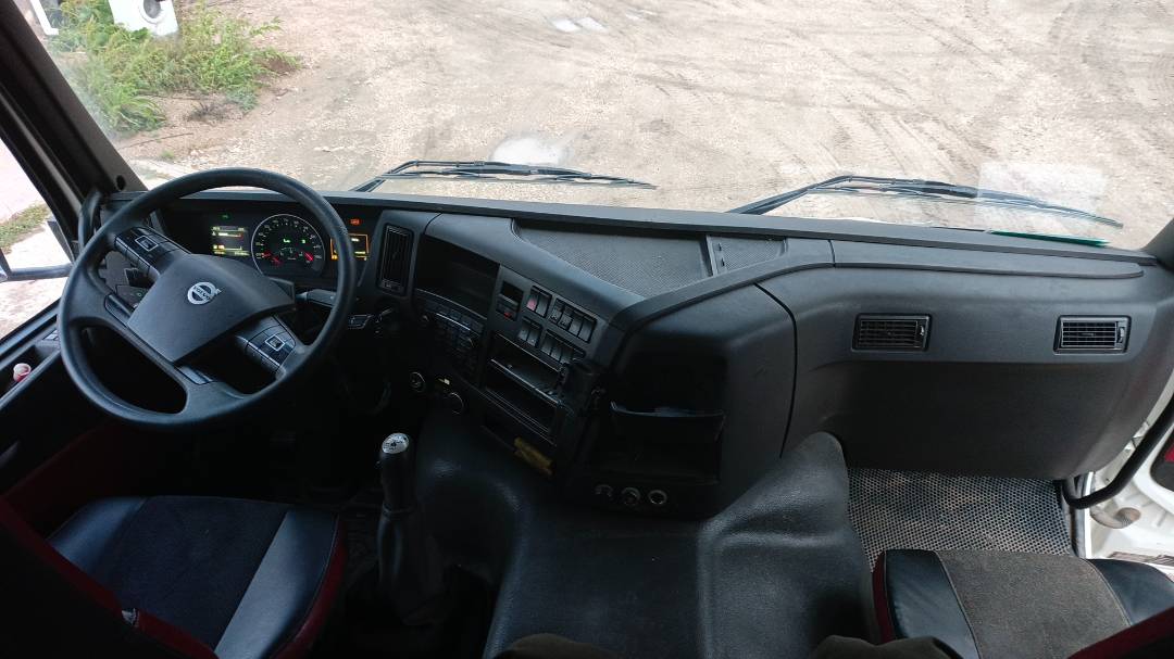 Volvo FMX 460 6x6 (FMX Globetrotter),  275 169 км, 2017 года в лизинг