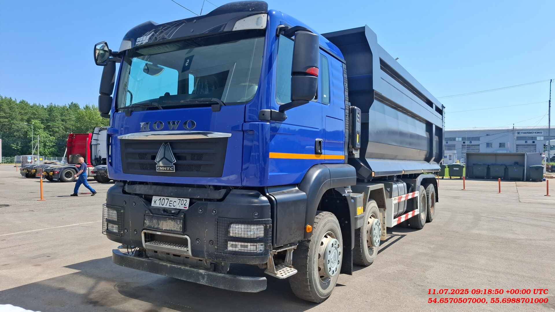 HOWO ZZ3317V386GE1 8х4,  194 394 км, 2022 года в лизинг