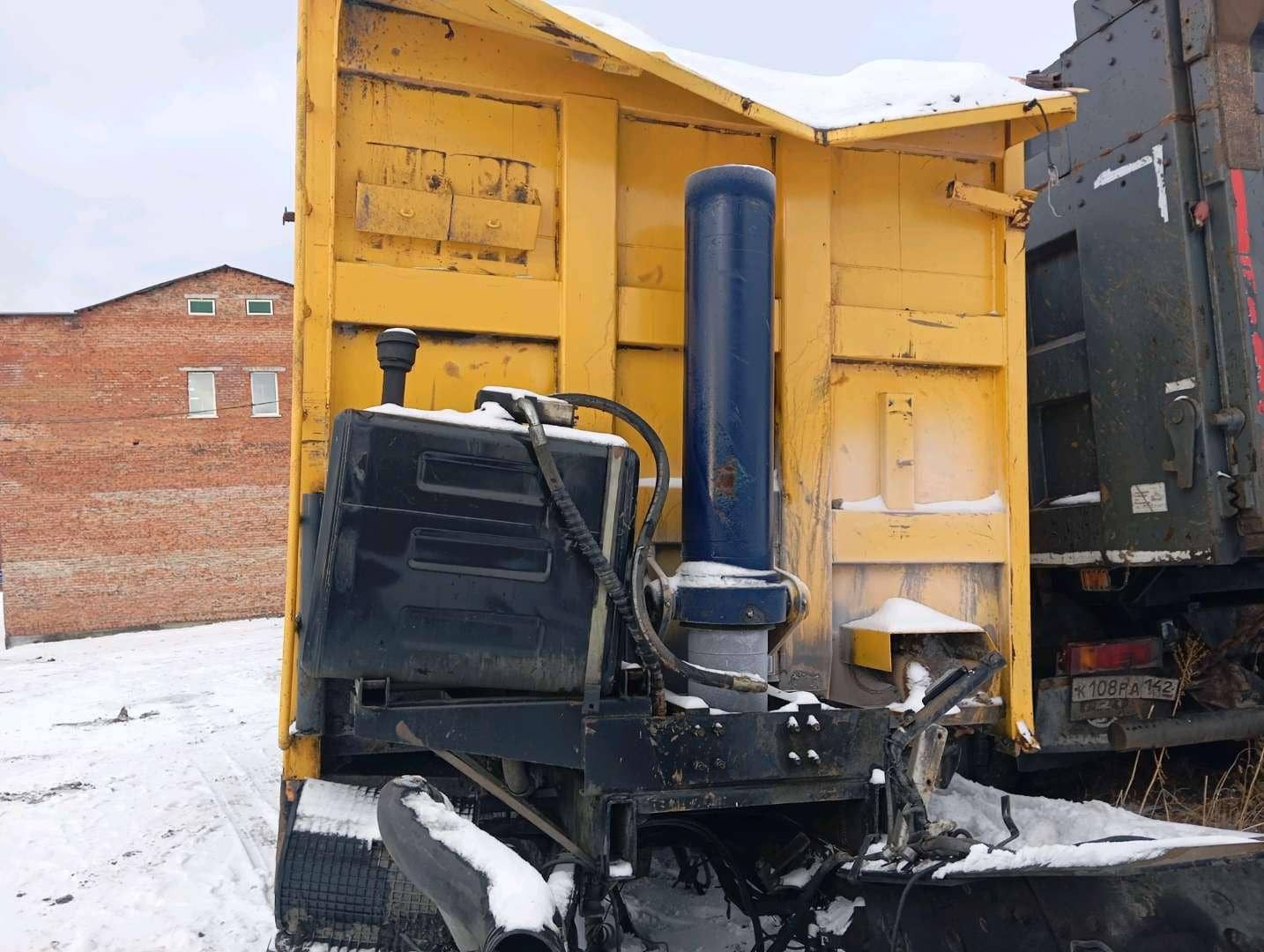 FAW CA3311P66K24T4E5 8х4,  1 км, 2021 года в лизинг