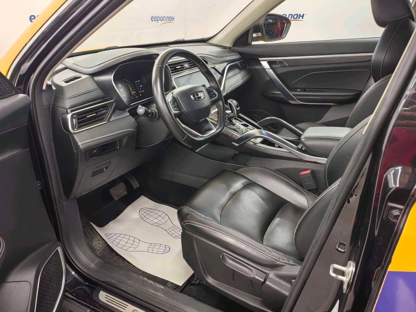 Geely Atlas Pro,  234 468 км, 2023 года в лизинг
