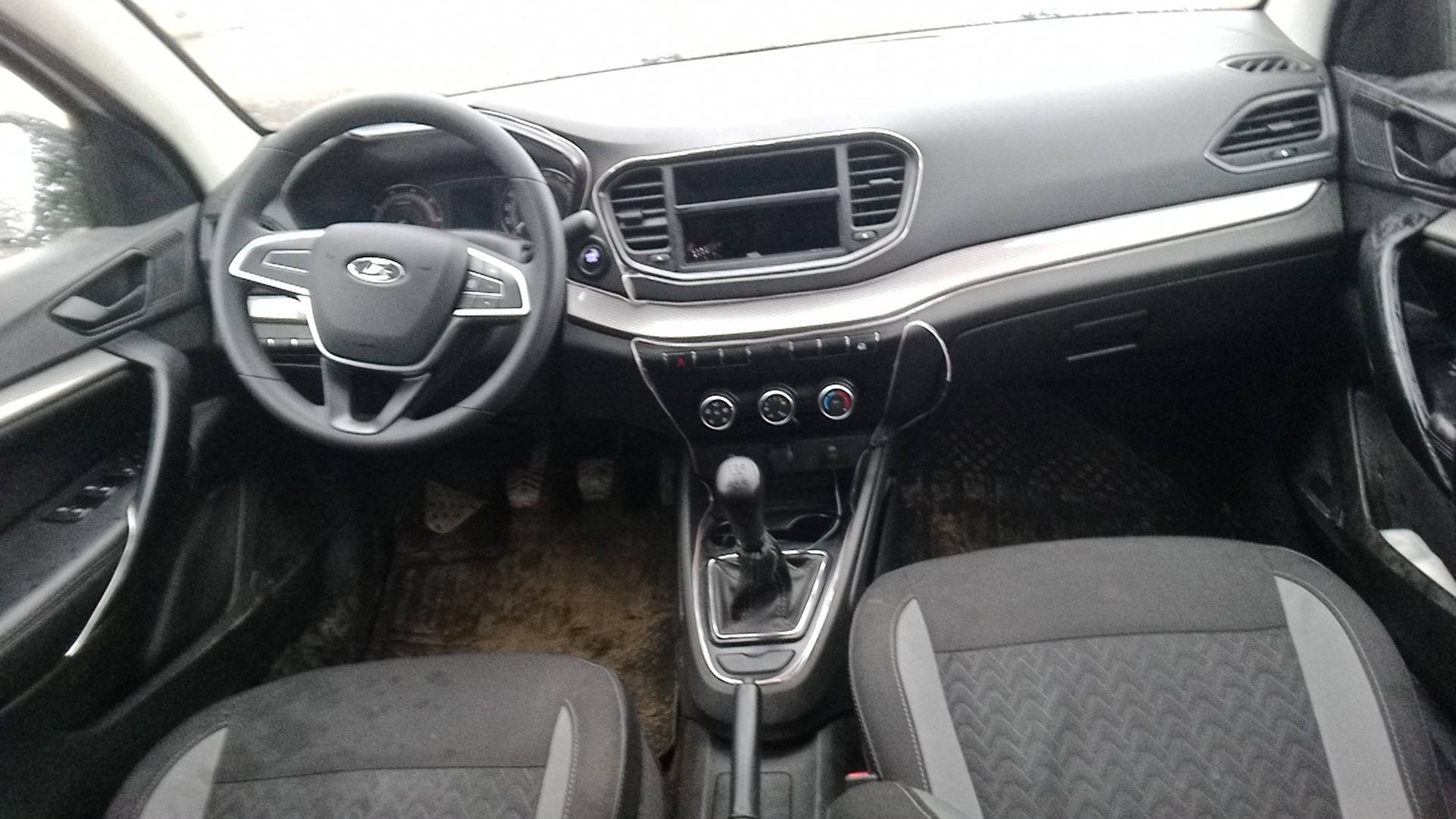 Lada Vesta седан,  57 956 км, 2023 года в лизинг