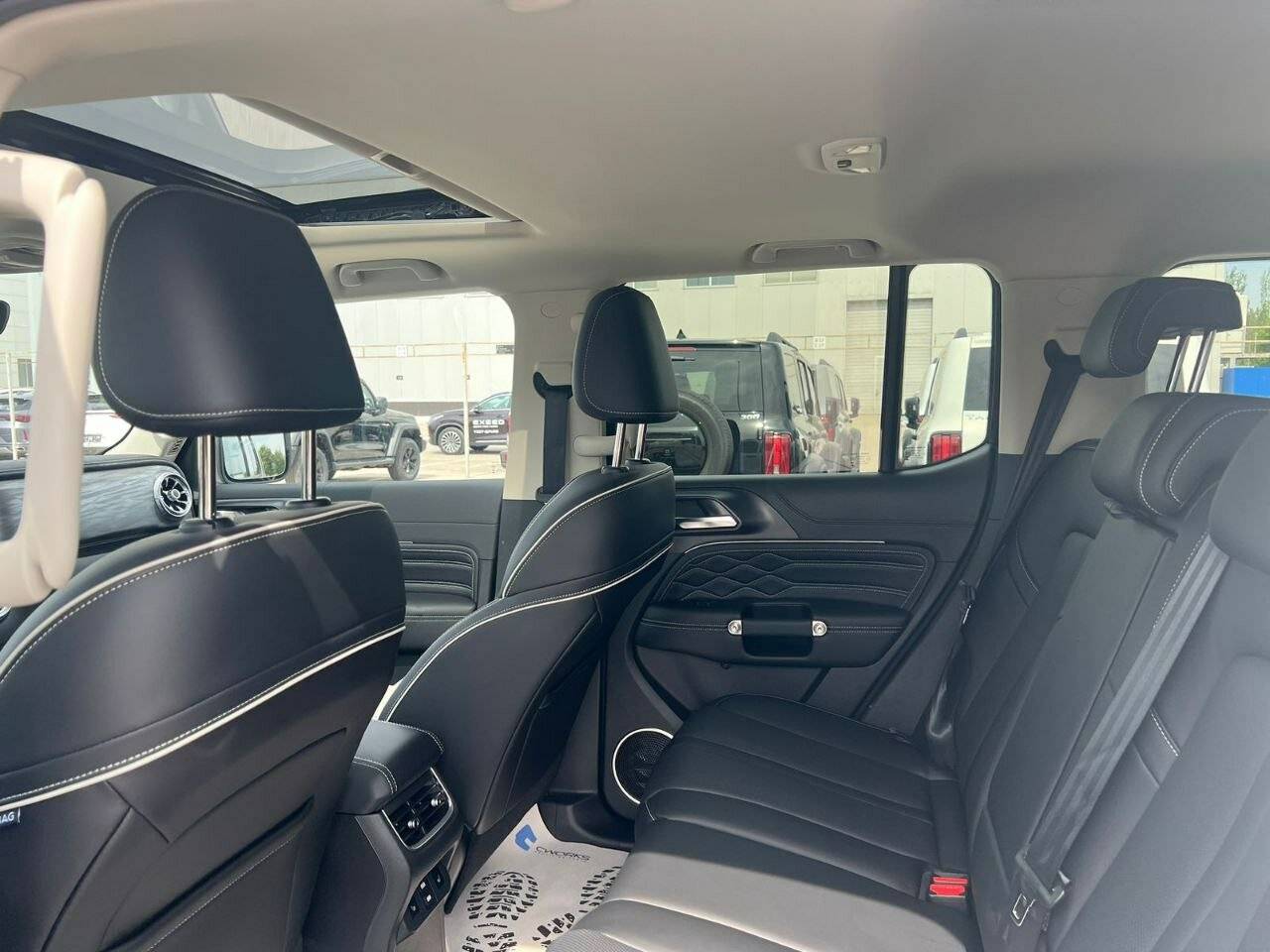 Tank 300 City Premium 2.0 8AT 4WD